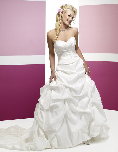 EG Wedding Dresses 461