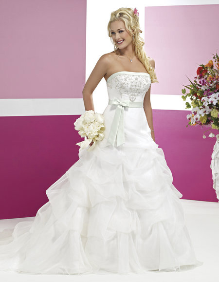 EG Wedding Dresses 472