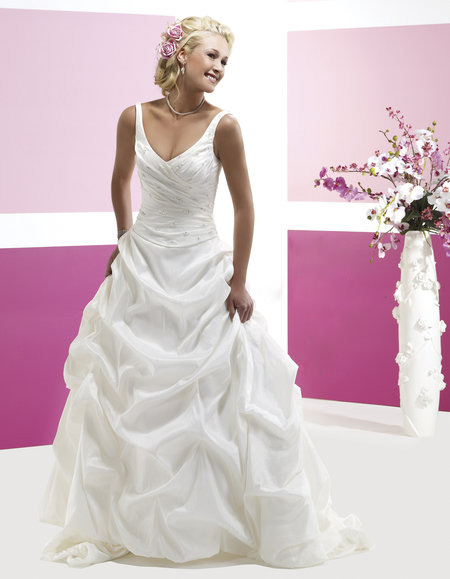 EG Wedding Dresses 477