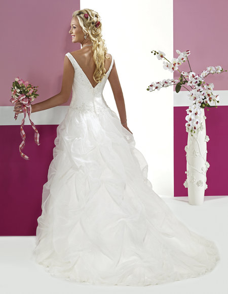 EG Wedding Dresses 478