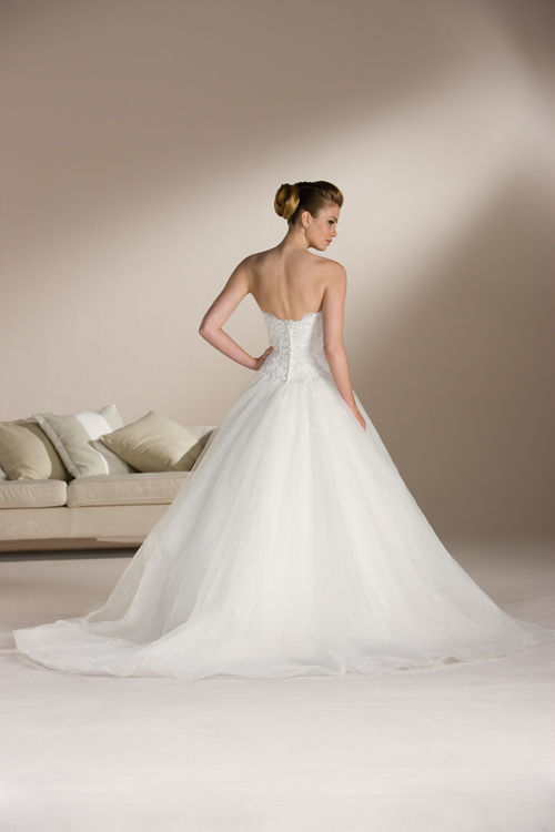 HS Wedding Dresses 556