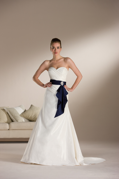 HS Wedding Dresses 558