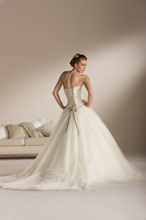 HS Wedding Dresses 563