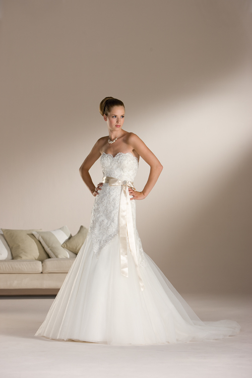 HS Wedding Dresses 564