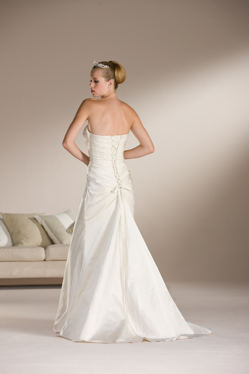 HS Wedding Dresses 574