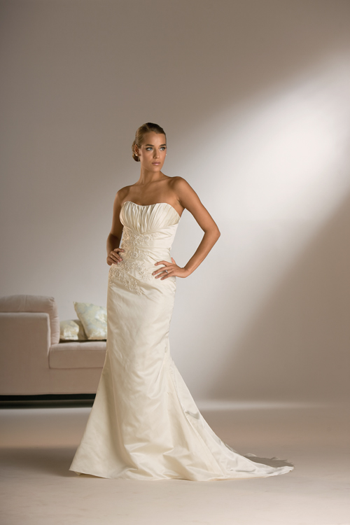 HS Wedding Dresses 581