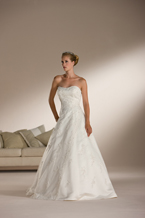 HS Wedding Dresses 570