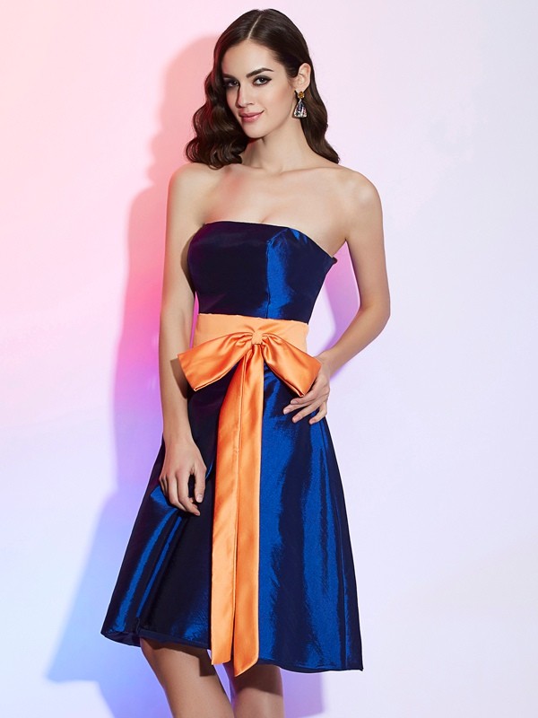 A-Line/Princess Strapless Sleeveless Sash/Ribbon/Belt Short Taffeta Bridesmaid Dresses 2618