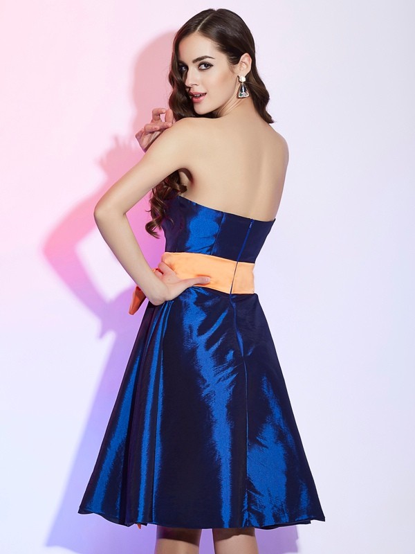 A-Line/Princess Strapless Sleeveless Sash/Ribbon/Belt Short Taffeta Bridesmaid Dresses 2618