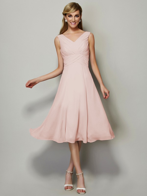 A-Line/Princess V-neck Sleeveless Pleats Short Chiffon Bridesmaid Dresses 2846