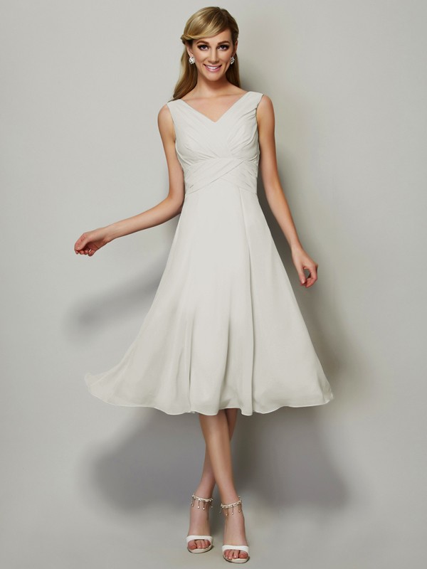 A-Line/Princess V-neck Sleeveless Pleats Short Chiffon Bridesmaid Dresses 2846