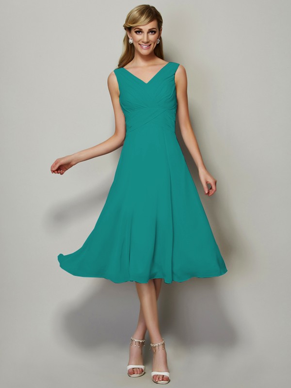 A-Line/Princess V-neck Sleeveless Pleats Short Chiffon Bridesmaid Dresses 2846