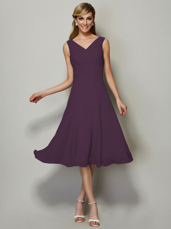 A-Line/Princess V-neck Sleeveless Pleats Short Chiffon Bridesmaid Dresses 2846