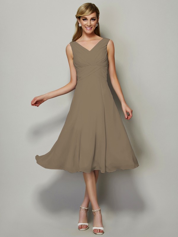 A-Line/Princess V-neck Sleeveless Pleats Short Chiffon Bridesmaid Dresses 2846