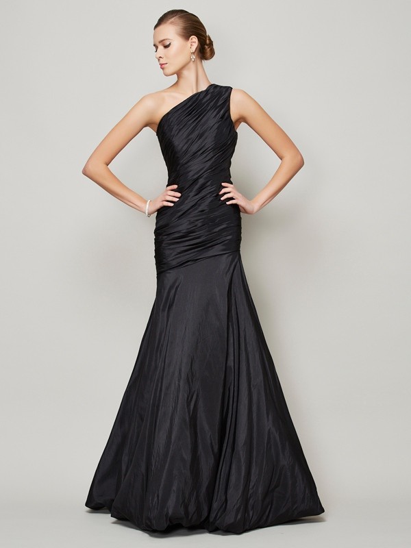 A-Line/Princess One-Shoulder Sleeveless Pleats Long Taffeta Bridesmaid Dresses 2407