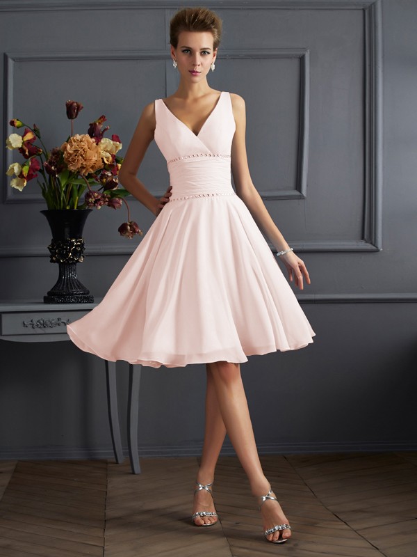 A-Line/Princess V-neck Sleeveless Pleats Short Chiffon Bridesmaid Dresses 2847