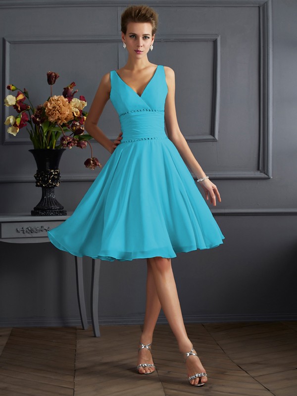 A-Line/Princess V-neck Sleeveless Pleats Short Chiffon Bridesmaid Dresses 2847