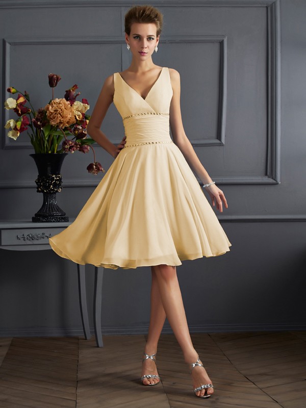 A-Line/Princess V-neck Sleeveless Pleats Short Chiffon Bridesmaid Dresses 2847