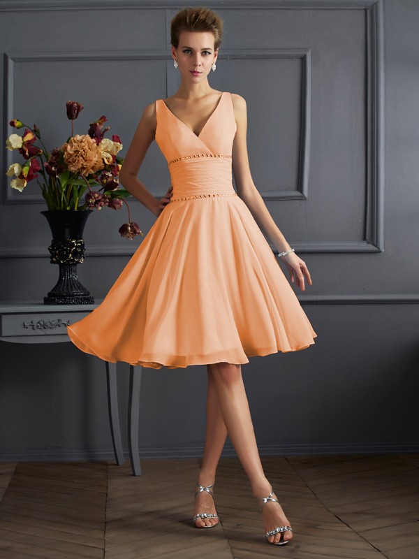 A-Line/Princess V-neck Sleeveless Pleats Short Chiffon Bridesmaid Dresses 2847