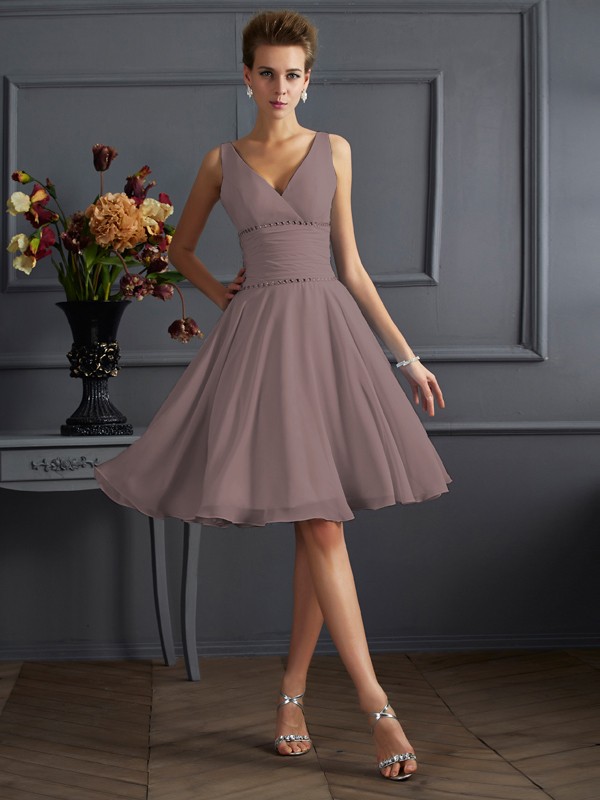 A-Line/Princess V-neck Sleeveless Pleats Short Chiffon Bridesmaid Dresses 2847