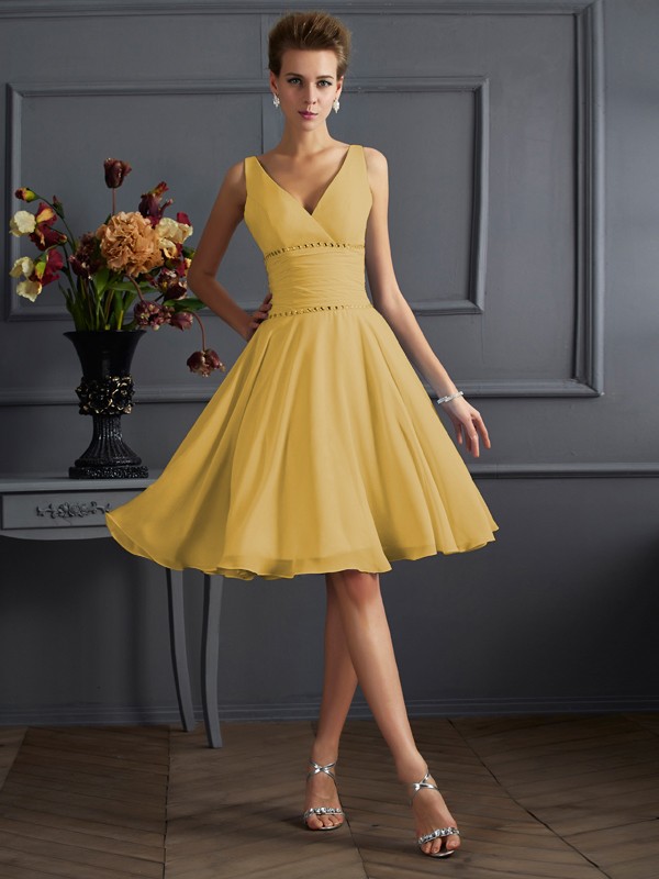 A-Line/Princess V-neck Sleeveless Pleats Short Chiffon Bridesmaid Dresses 2847