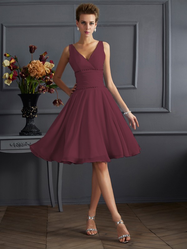 A-Line/Princess V-neck Sleeveless Pleats Short Chiffon Bridesmaid Dresses 2847