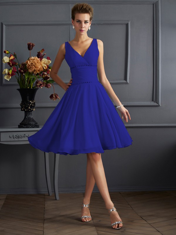 A-Line/Princess V-neck Sleeveless Pleats Short Chiffon Bridesmaid Dresses 2847