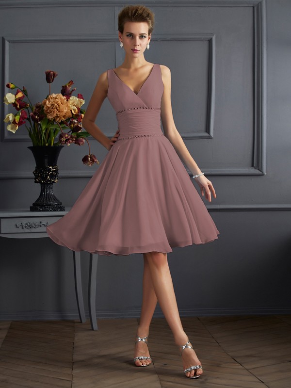 A-Line/Princess V-neck Sleeveless Pleats Short Chiffon Bridesmaid Dresses 2847