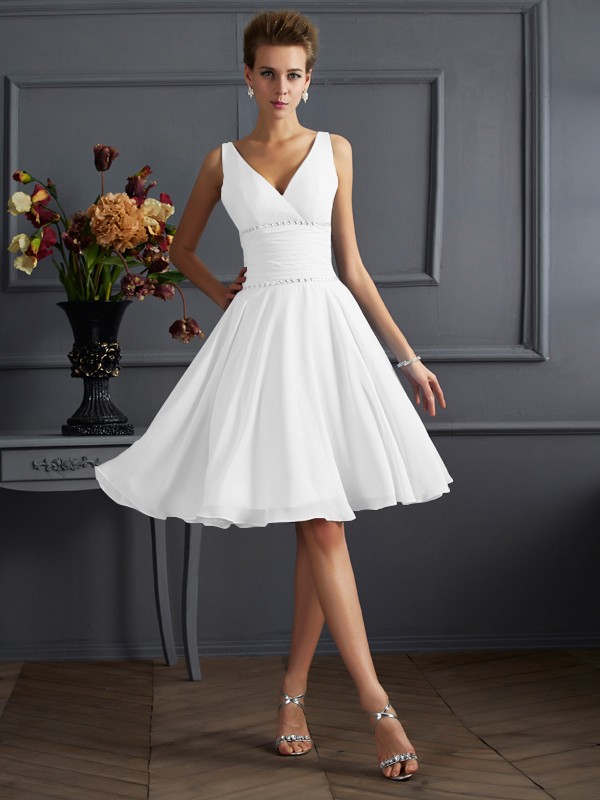 A-Line/Princess V-neck Sleeveless Pleats Short Chiffon Bridesmaid Dresses 2847