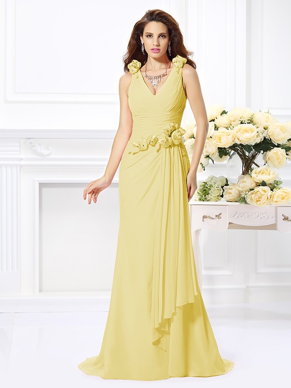 Trumpet/Mermaid V-neck Hand-Made Flower Sleeveless Long Chiffon Bridesmaid Dresses 3309