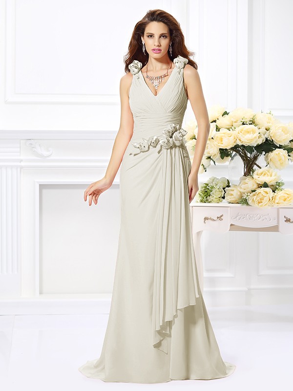 Trumpet/Mermaid V-neck Hand-Made Flower Sleeveless Long Chiffon Bridesmaid Dresses 3309