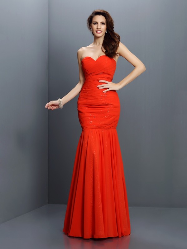 Trumpet/Mermaid Sweetheart Pleats Sleeveless Long Chiffon Bridesmaid Dresses 3298