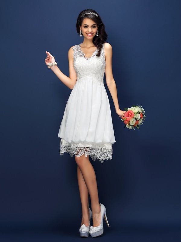 A-Line/Princess V-neck Lace Sleeveless Short Bridesmaid Dresses 2794