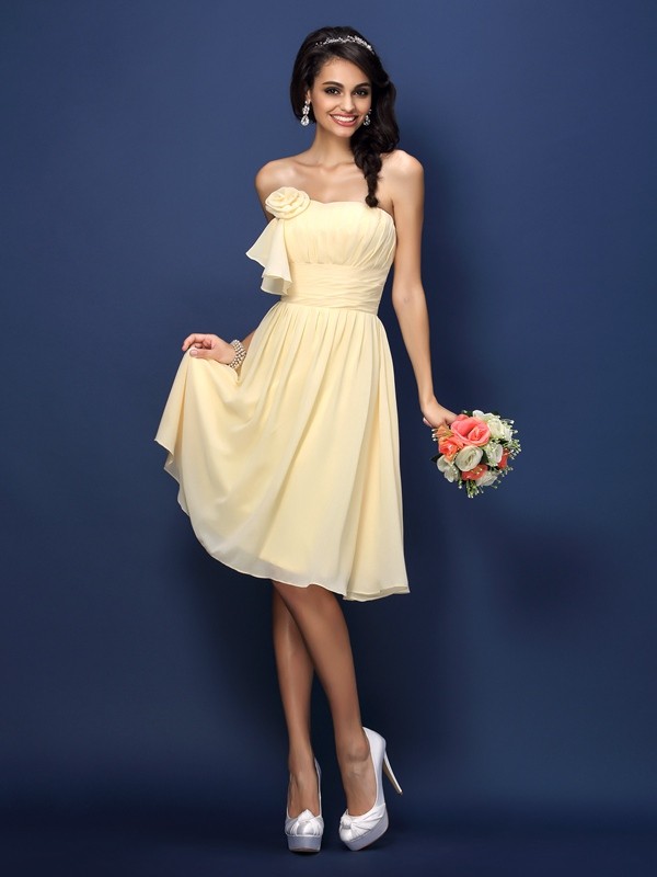 A-Line/Princess Strapless Hand-Made Flower Pleats Sleeveless Short Chiffon Bridesmaid Dresses 2562