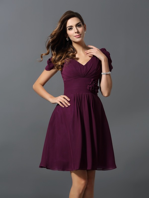 A-Line/Princess V-neck Hand-Made Flower Short Sleeves Short Chiffon Bridesmaid Dresses 2788