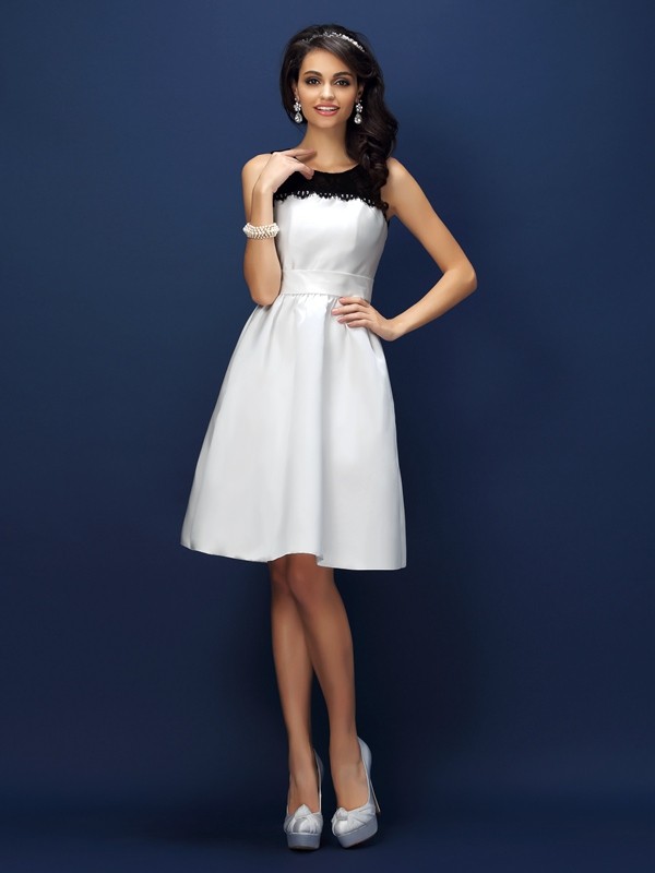 Sheath/Column Bateau Lace Sleeveless Short Satin Bridesmaid Dresses 2872