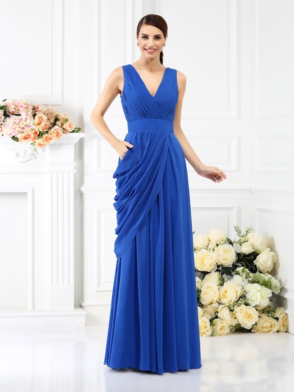 A-Line/Princess V-neck Pleats Sleeveless Long Chiffon Bridesmaid Dresses 2802