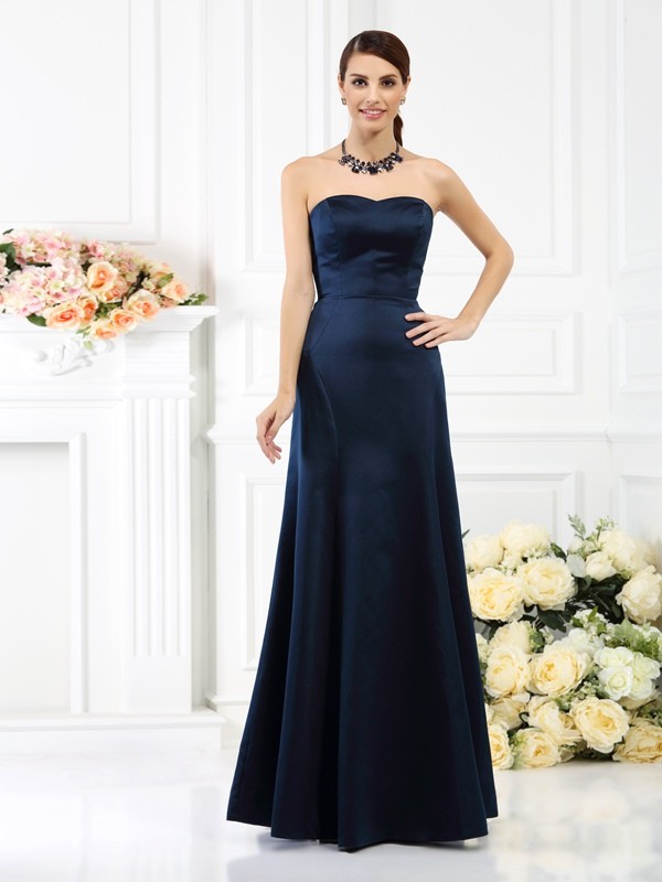 Sheath/Column Strapless Sleeveless Long Satin Bridesmaid Dresses 3126