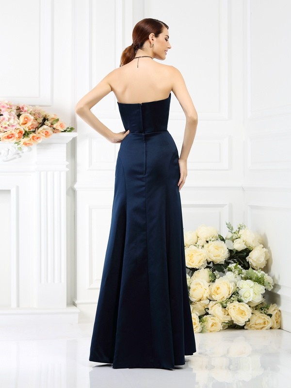 Sheath/Column Strapless Sleeveless Long Satin Bridesmaid Dresses 3126