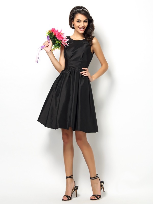 A-Line/Princess Bateau Pleats Sleeveless Short Taffeta Bridesmaid Dresses 2104