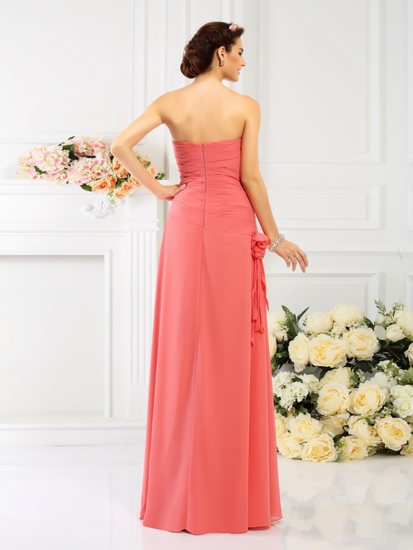 Sheath/Column Strapless Hand-Made Flower Sleeveless Long Chiffon Bridesmaid Dresses 3117