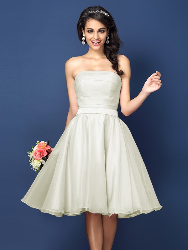 A-Line/Princess Strapless Pleats Sleeveless Short Satin Bridesmaid Dresses 2580