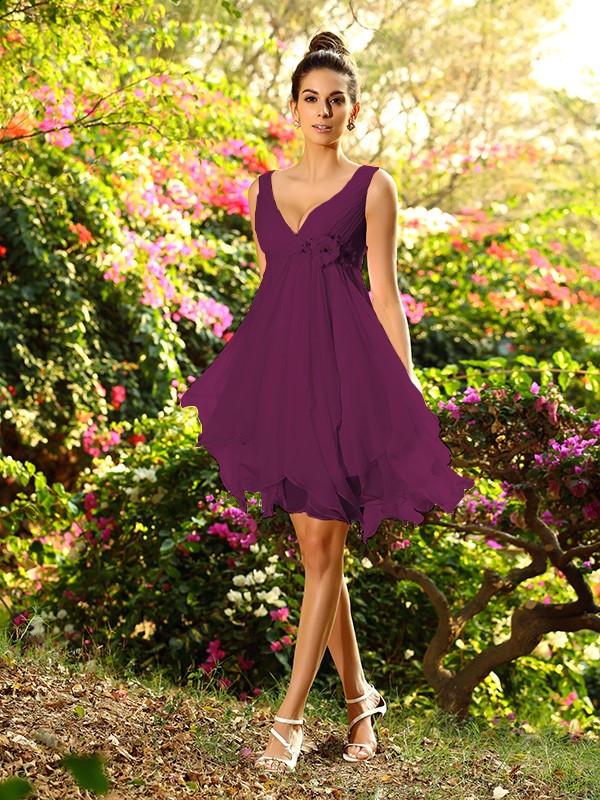 A-Line/Princess V-neck Ruffles Sleeveless Short Chiffon Bridesmaid Dresses 2813