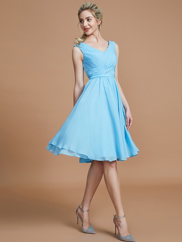 A-Line/Princess V-neck Sleeveless Ruched Short/Mini Chiffon Bridesmaid Dresses 2855