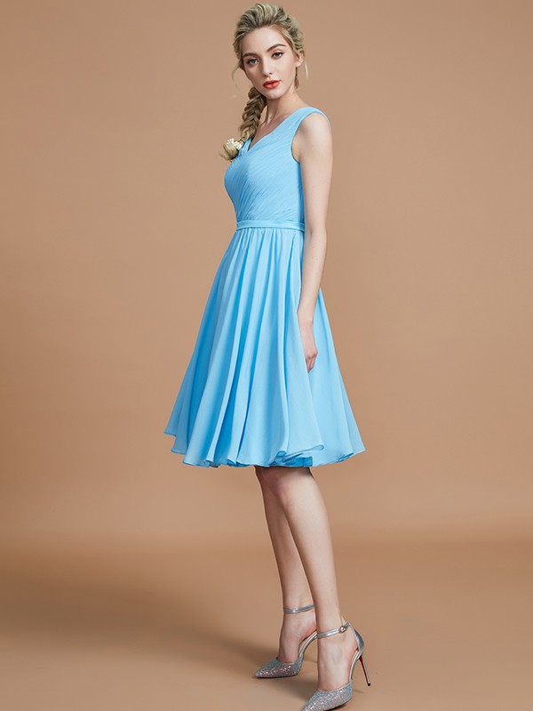 A-Line/Princess V-neck Sleeveless Ruched Short/Mini Chiffon Bridesmaid Dresses 2855