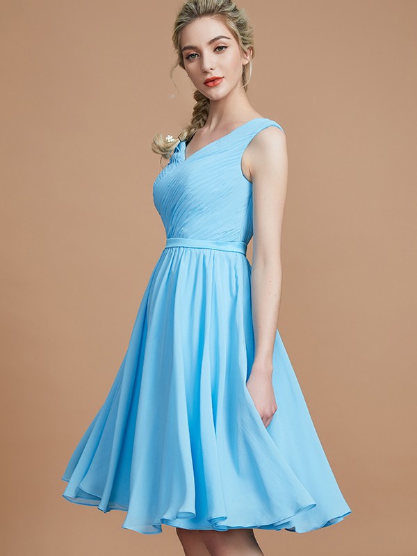 A-Line/Princess V-neck Sleeveless Ruched Short/Mini Chiffon Bridesmaid Dresses 2855