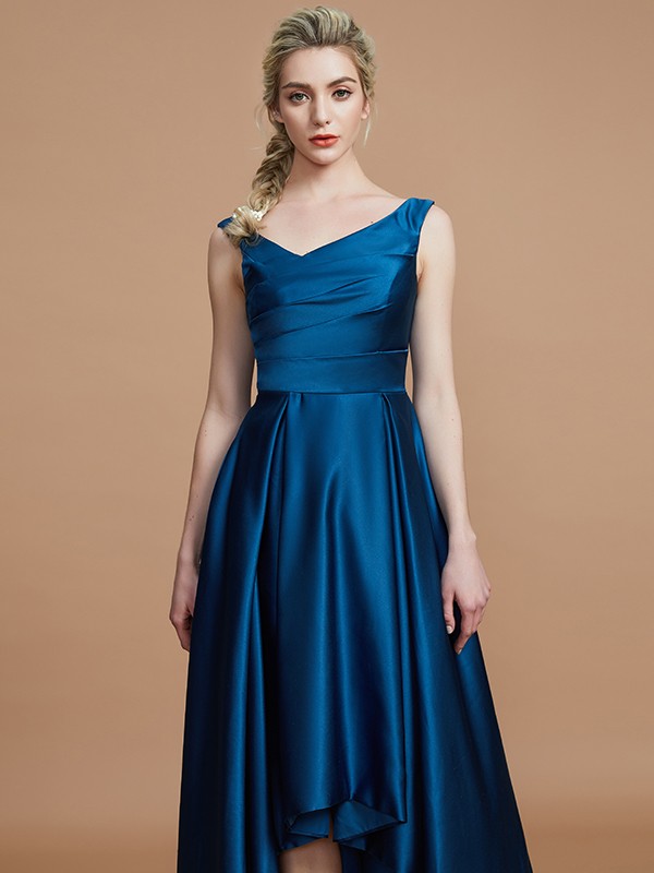 A-Line/Princess V-neck Satin Asymmetrical Sleeveless Bridesmaid Dresses 2815