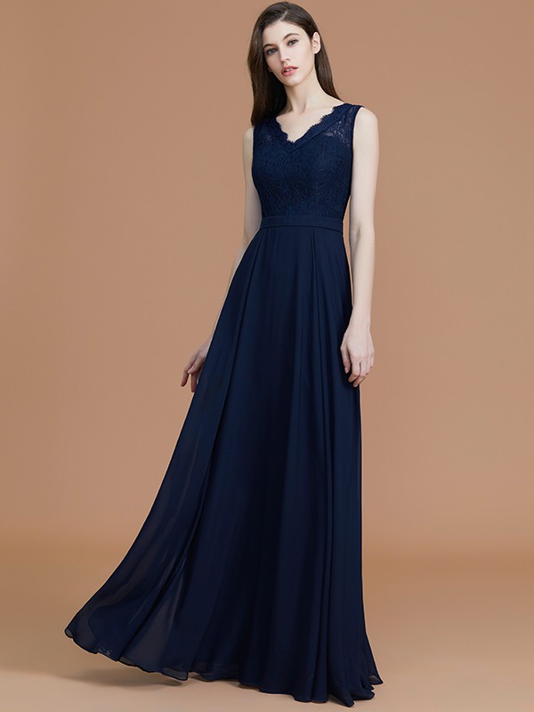 A-Line/Princess V-neck Sleeveless Floor-Length Lace Chiffon Bridesmaid Dresses 2827