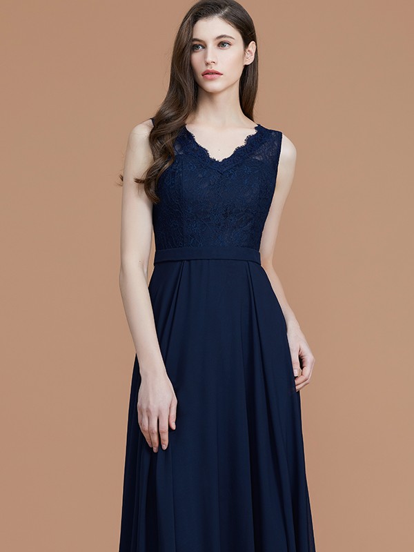 A-Line/Princess V-neck Sleeveless Floor-Length Lace Chiffon Bridesmaid Dresses 2827