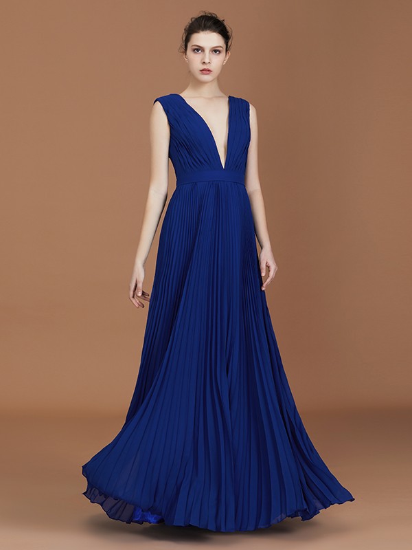 A-Line/Princess V-neck Sleeveless Pleated Floor-Length Chiffon Bridesmaid Dress 2844